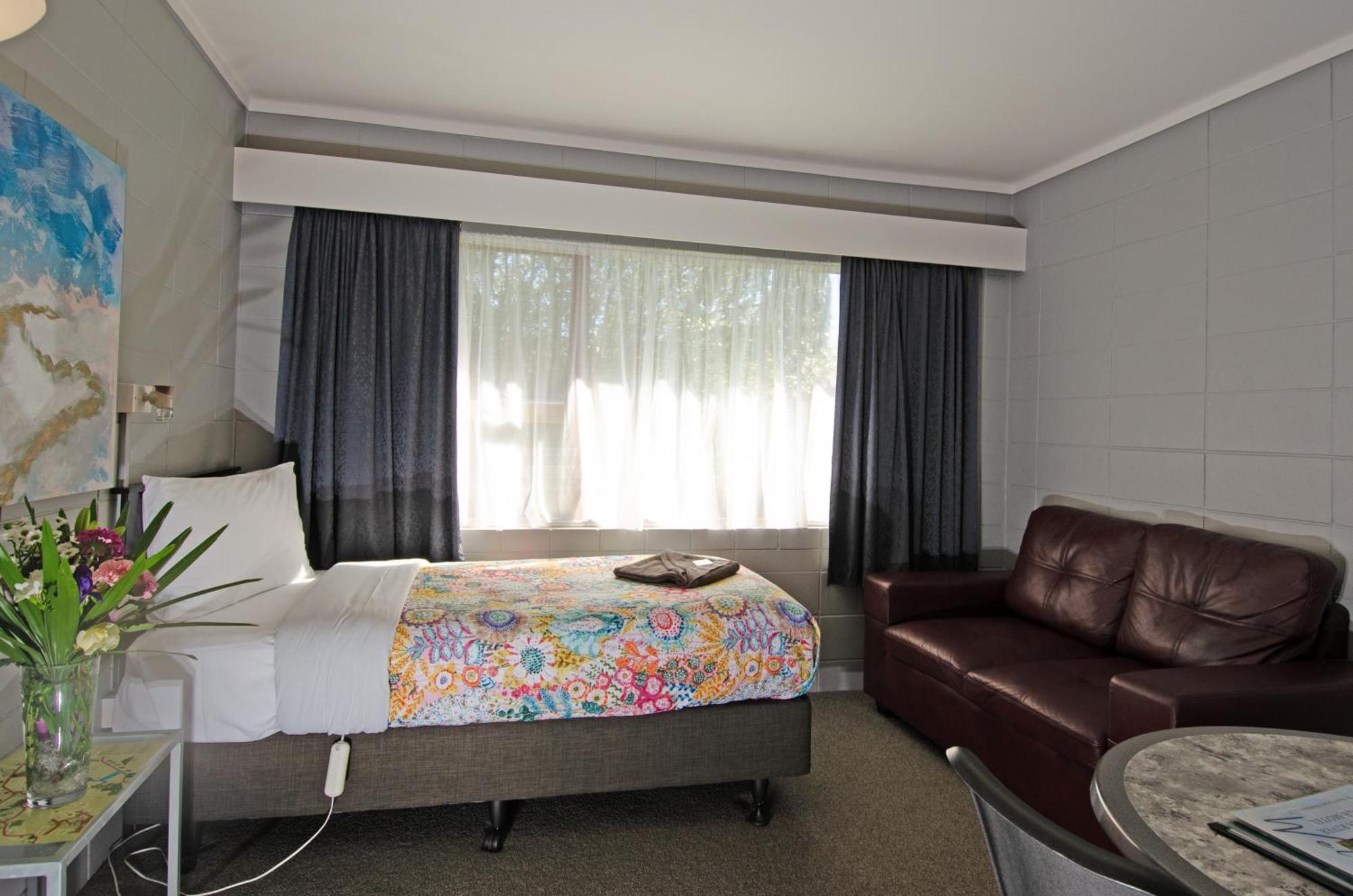 Tarawera River Lodge Motel Kawerau Extérieur photo